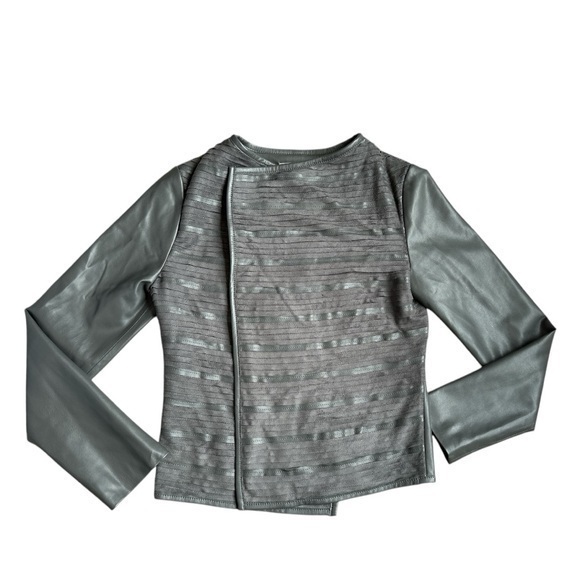 Bagatelle, size Large, gray faux suede and faux leather jacket, textured soft - Picture 1 of 9
